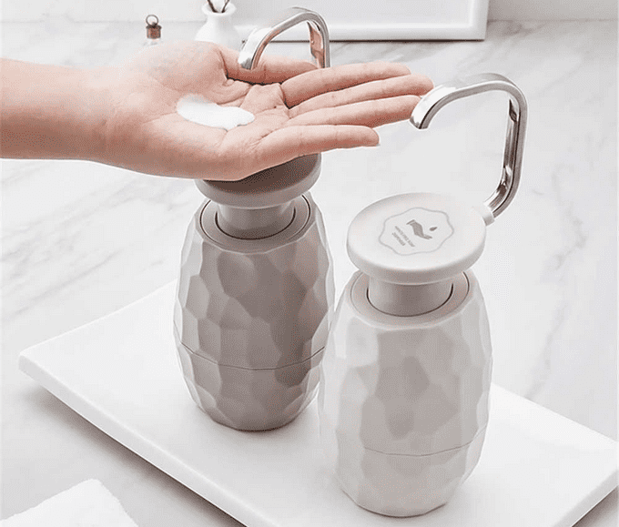 Особенности конструкции дозатора для рук Xiaomi Jordan Judy One-handed Hand Sanitizer Bottle HO103